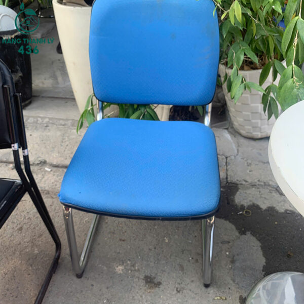 ghe chan quy cu boc nem xanh duong 2