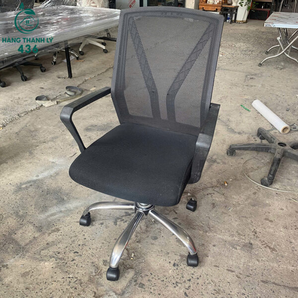 ghe xoay luoi hoa phat cu chan inox 3