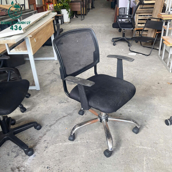 ghe xoay van phong cu lung luoi chan inox 1