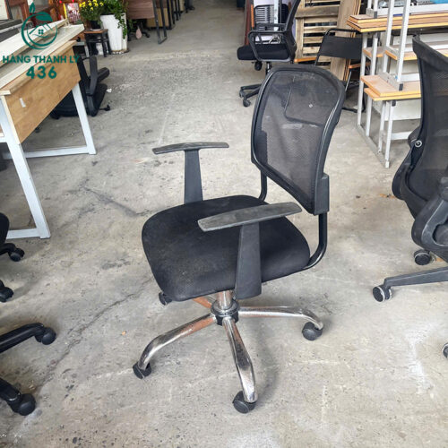 ghe xoay van phong cu lung luoi chan inox 3