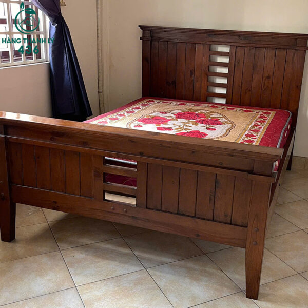 giuong go cu 2mx1m6 van go nau 4