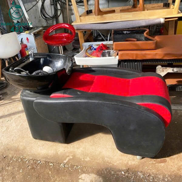 giuong goi dau cu bon su mau den do