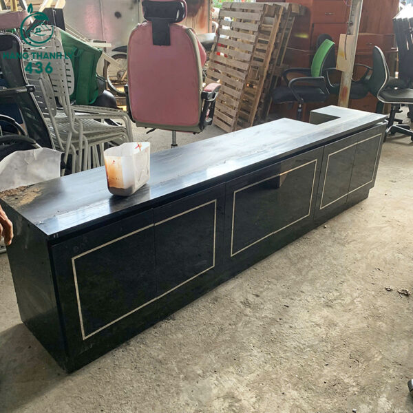 ke-tivi-cu-mau-den-vien-trang-dang-dai-sang-trong (2) ke tivi cu mau den vien trang dang dai sang trong 2