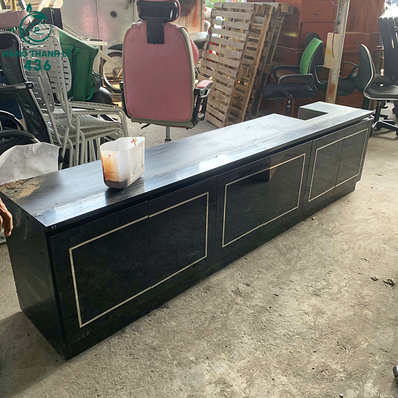 Kệ Tivi Cũ Màu Đen Viền Trắng Dáng Dài ke-tivi-cu-mau-den-vien-trang-dang-dai-sang-trong-2 Kệ Tivi Cũ Màu Đen Viền Trắng Dáng Dài