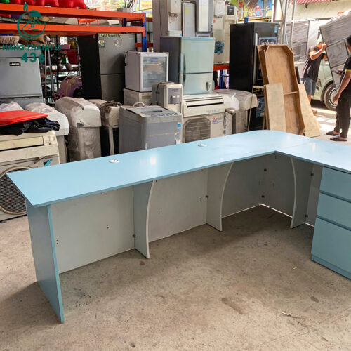 Quầy Lễ Tân Cũ 2M4X1M55X76CM Màu Xanh 4 quay le tan cu 2m4x1m55x76cm mau xanh 4