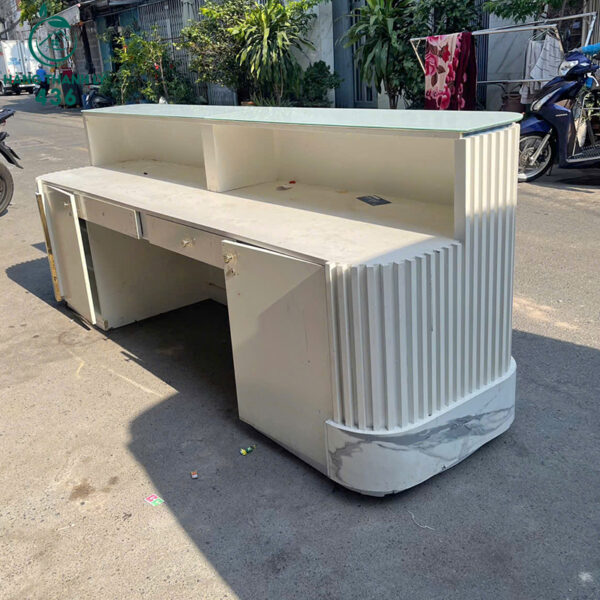 quay-le-tan-phoi-mau-trang-van-da-cu-2m52x1mx65cm (2) quay le tan phoi mau trang van da cu 2m52x1mx65cm 2