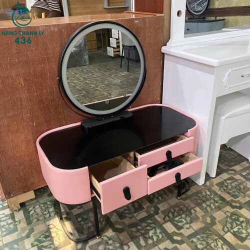 Thanh Lý Bàn Trang Điểm Màu Hồng Phối Mặt Kính Đen Mới 99% 3 thanh ly ban trang diem mau hong phoi mat kinh den moi 99 3