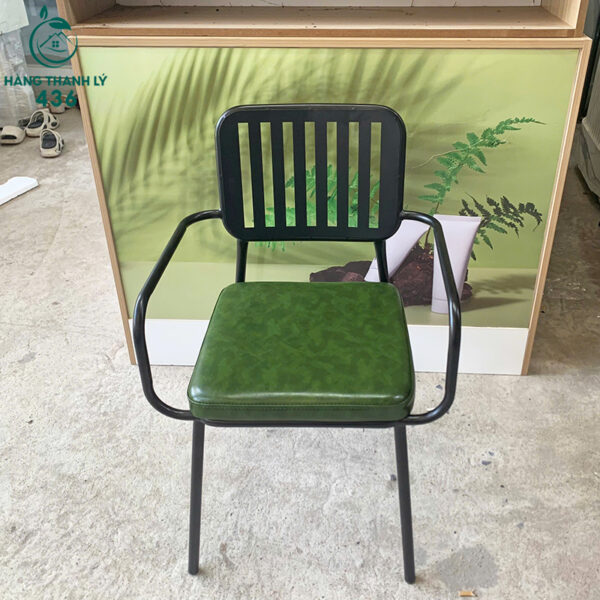 thanh ly ghe cafe khung sat nem da xanh reu moi 99 2