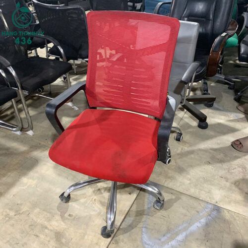 thanh ly ghe xoay luoi cu mau do chan inox 1