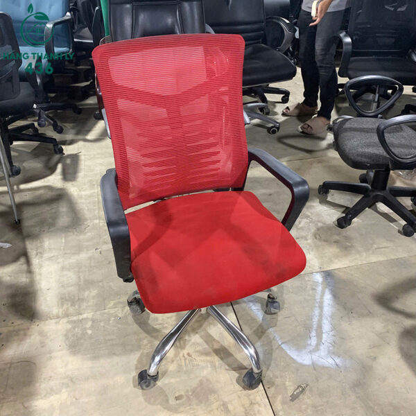 thanh ly ghe xoay luoi cu mau do chan inox 2