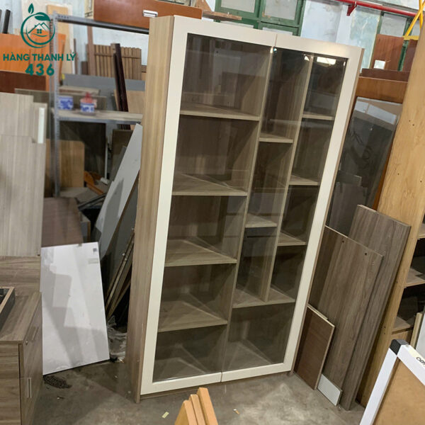 tu trung bay go 1mx2m cua kinh nhieu ngan dep cu 2