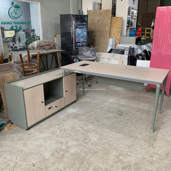 ban giam doc cu 1m6x75cm kem tu phu 2