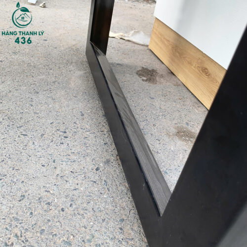 ban lam viec cu 1m2x60 chan sat vuong chac chan 1