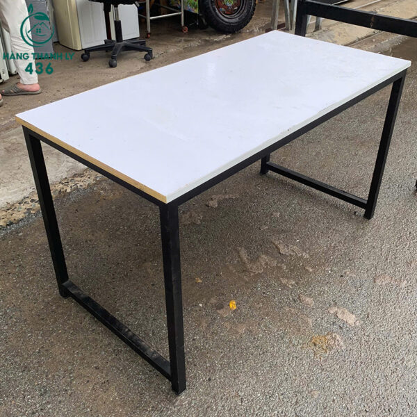 ban lam viec cu 1m2x60cm khung sat chu u mat trang 2