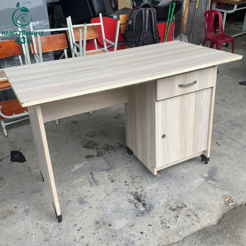 Bàn Làm Việc Cũ 1M2X60CM Màu Vàng Nhạt Vân Gỗ Có Hộc Tủ 3 ban lam viec cu 1m2x60cm mau vang nhat van go co hoc tu 1