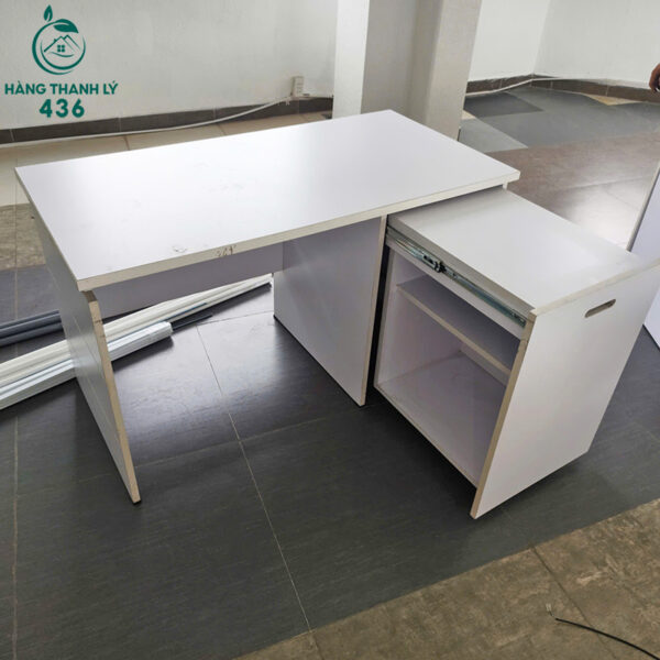 ban lam viec cu 1m2x60x70cm mau trang thiet ke kem hoc tu 1