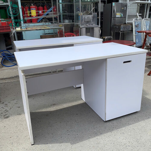 ban lam viec cu 1m2x60x70cm mau trang thiet ke kem hoc tu 4