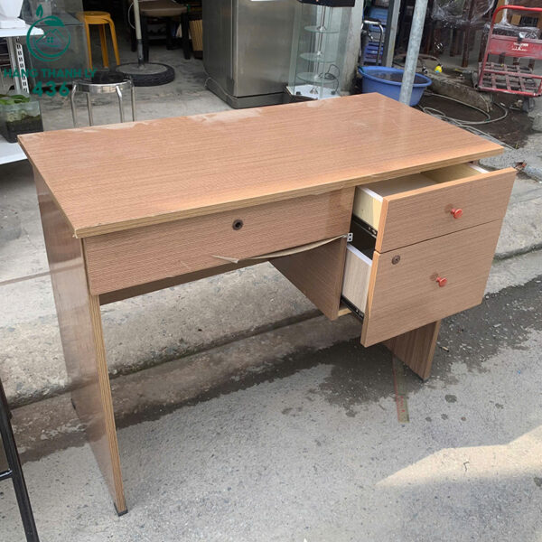ban nhua van go cu 1mx50cm co hoc keo 1