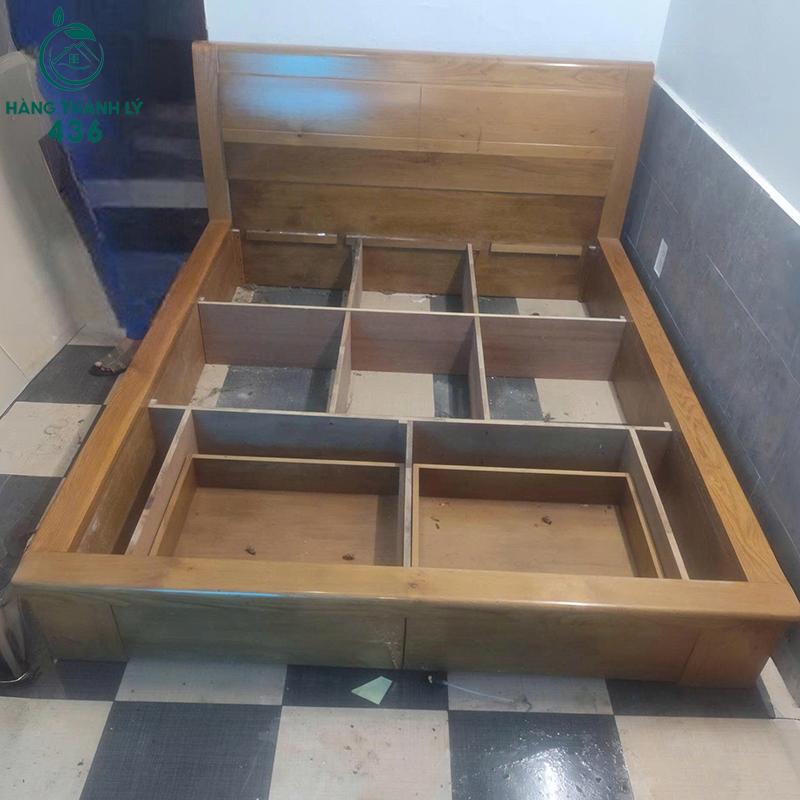 Giường Gỗ Có Hộc Kéo Cũ Tiện Lợi Cho Phòng Ngủ 2 giuong go co hoc keo cu tien loi cho phong ngu
