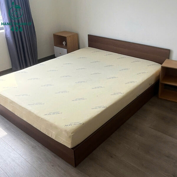 giuong ngu go cong nghiep cu 1m8x2m thiet ke hien dai 1