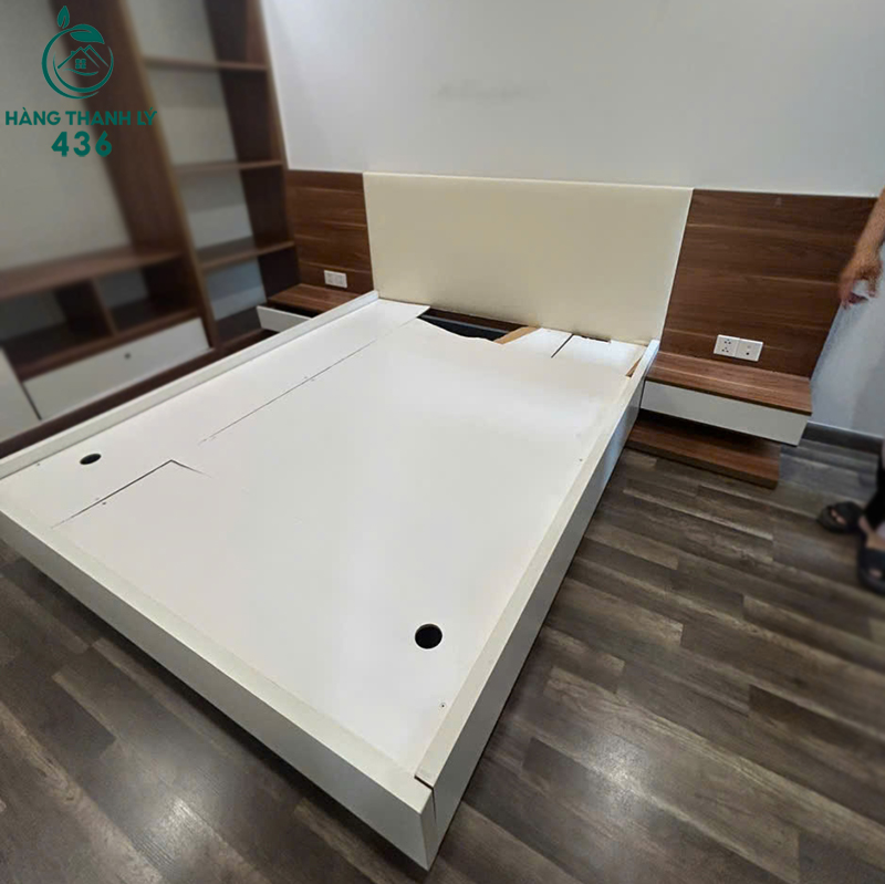 Giường Ngủ Gỗ Cũ Kèm Tab Đầu Giường 4 giuong ngu go cu kem tab dau giuong 2