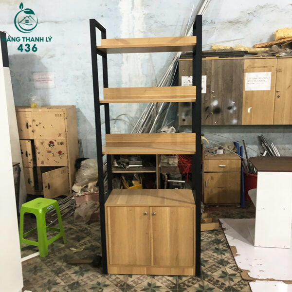 ke trang tri khung sat cu 2mx80cm phoi tu go hien dai 1