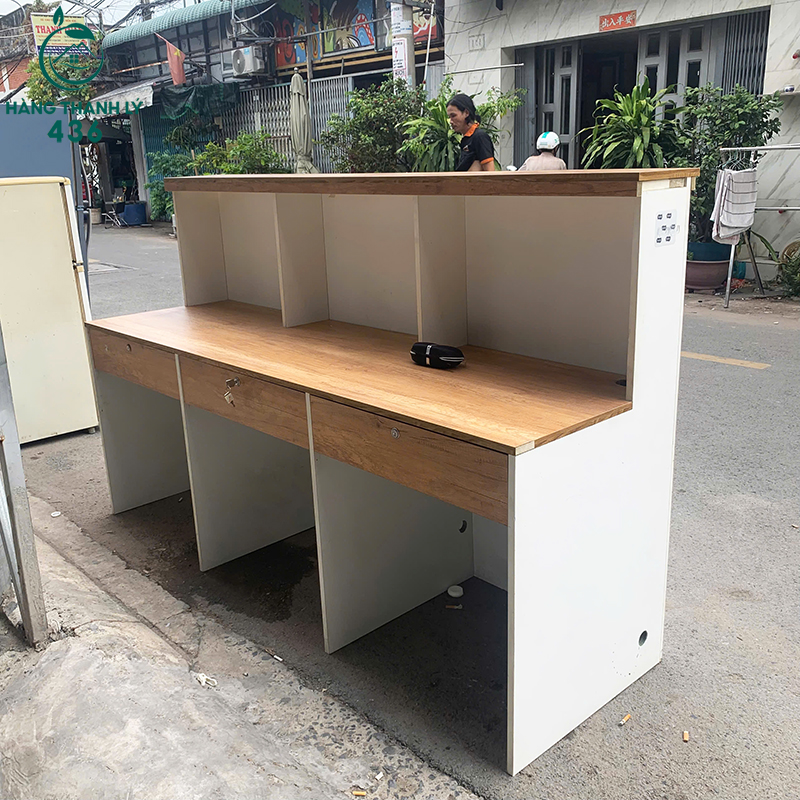 Quầy Thu Ngân Gỗ Màu Trắng Vân Gỗ Cũ 2MX60CMX1M4 6 quay thu ngan go mau trang van go cu 2mx60cmx1m4 2