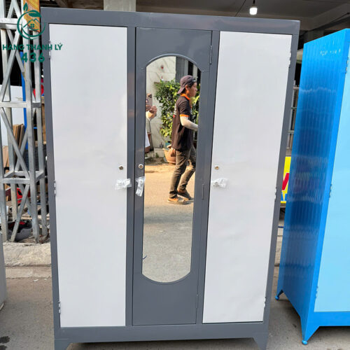 Thanh Lý Tủ Quần Áo Sắt 1M2X1M8 3 Cánh Có Gương (Nhiều Màu) 5 thanh ly tu quan ao sat cu 3 canh co guong nhieu mau 2