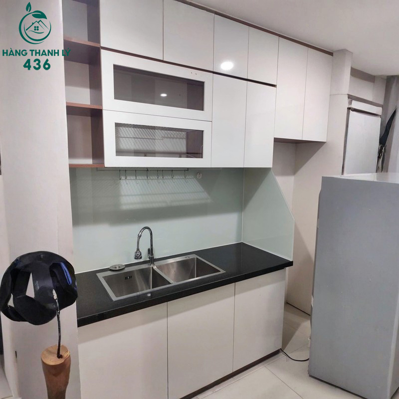 Tủ Bếp Cũ Màu Trắng Mặt Đá Đen 8 tu bep cu mau trang mat da den 2