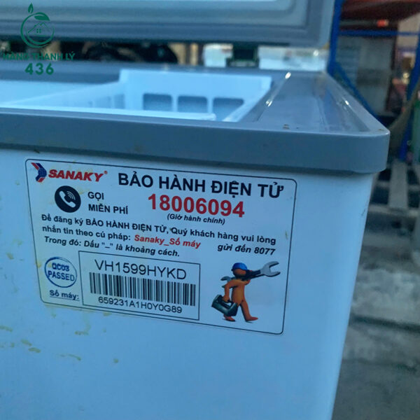 tu dong cu sanaky 1 ngan mat kinh mo tren 1