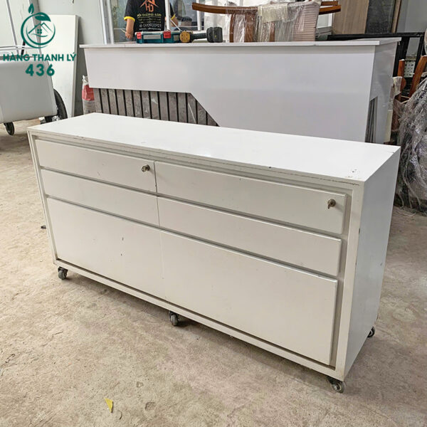 tu dung do cu 1m5x70cm mau trang co nhieu hoc 1