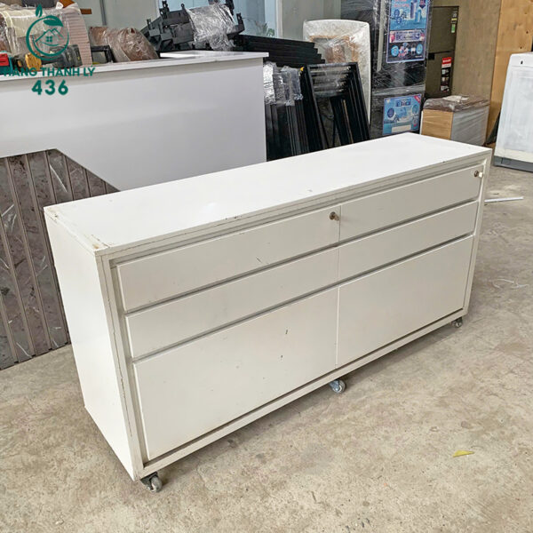 tu dung do cu 1m5x70cm mau trang co nhieu hoc 3