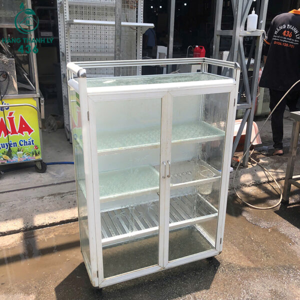tu kinh nhom cu cua mo trung bay dep mat 1