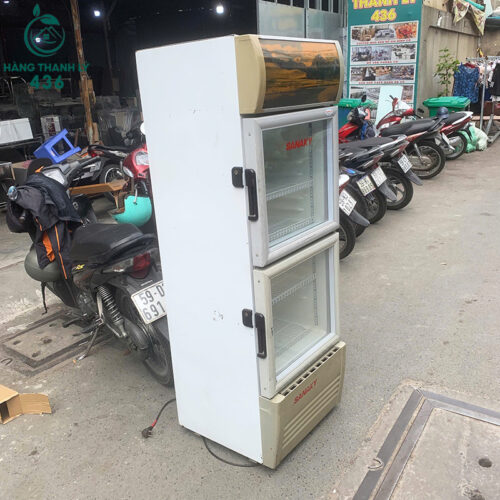 tu mat cu 2 canh kinh sanaky 218 lit 6
