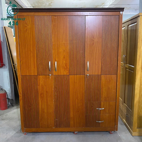 tu quan ao cu 1m6x2m04 mau van go 2