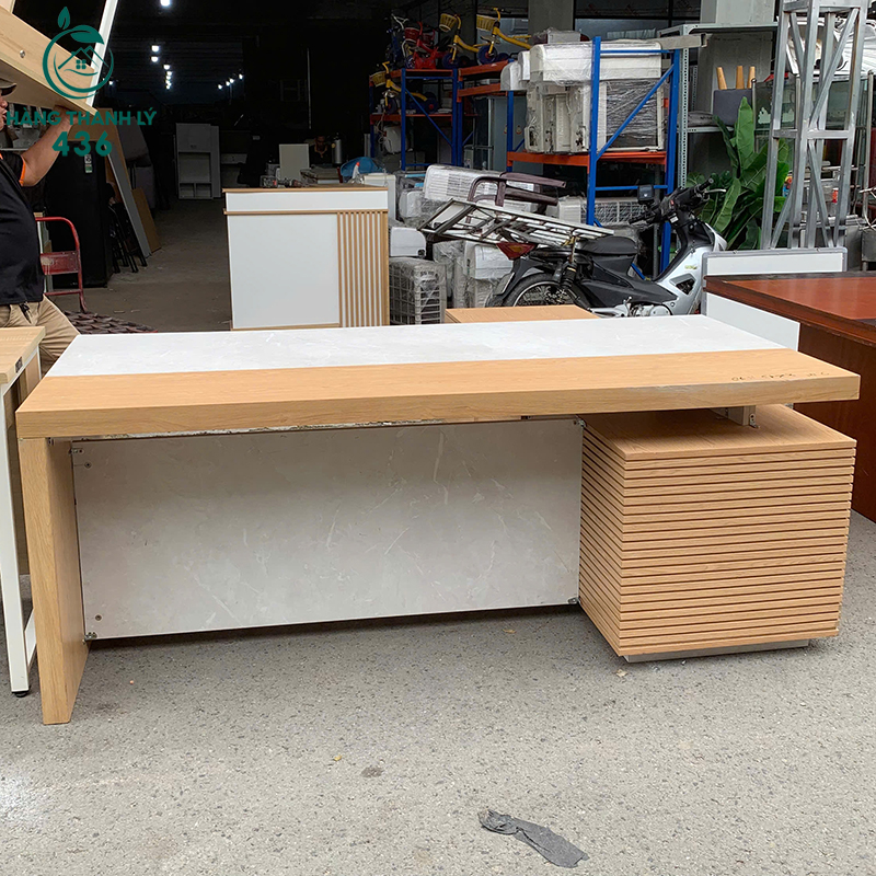 Bàn Giám Đốc Cũ 2MX90CM Kèm Tủ Phụ 2M15X60CM 5 ban giam doc 2mx90cm kem tu phu 1