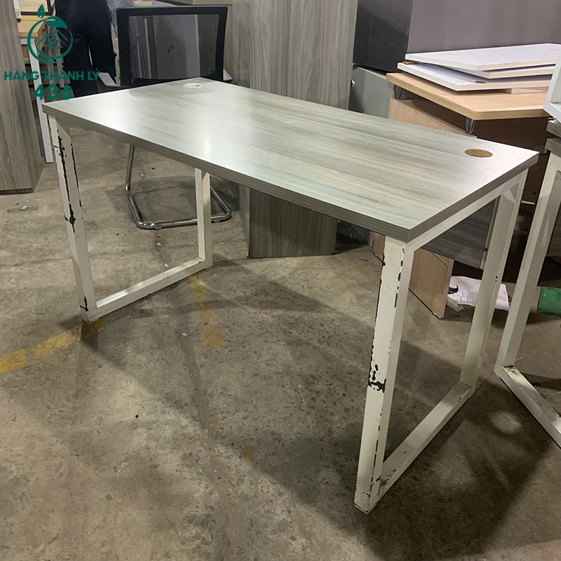 ban lam viec cu 1m2x60cm mau van go chan sat trang 5