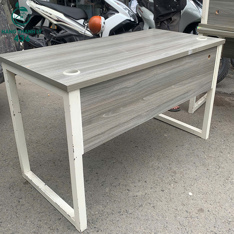 ban lam viec cu 1m2x60cm mau van go chan sat trang 6