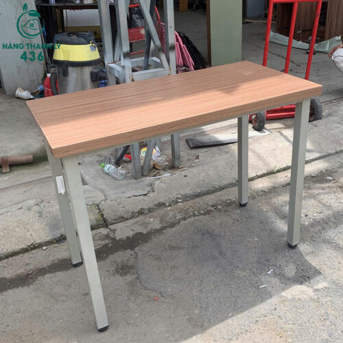 Bàn Làm Việc Cũ 1MX50CM Vân Gỗ Nâu Chân Sắt 2 ban lam viec cu van go nau chan sat 3
