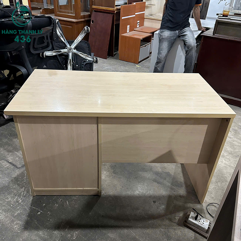 Bàn Làm Việc Vân Gỗ Cũ Có 3 Ngăn Kéo 1M2 5 ban lam viec van go cu co 3 ngan keo 1m4x60cm 5