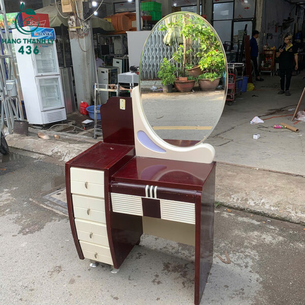 ban trang diem cu co guong tron thiet ke dep mat 3
