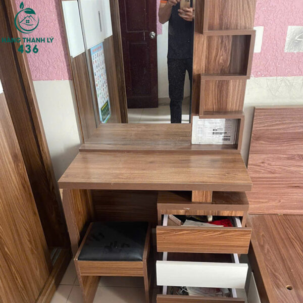 ban trang diem go cu co hoc keo mau nau phoi trang 2