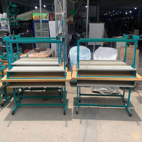 bo ban ghe hoc sinh go cu 1m2x40cm chan sat mau xanh 9