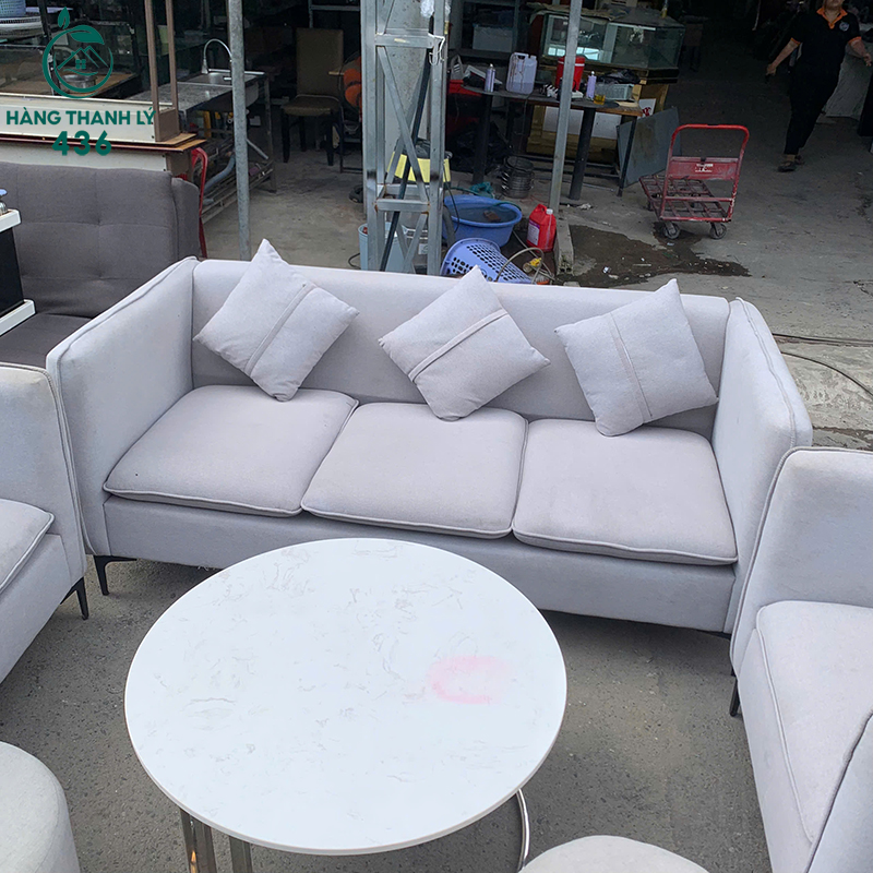 Bộ Sofa Cũ Màu Kem Kèm Bàn Trà Và Đôn Tròn 7 bo sofa cu mau kem kem ban tra va don tron 2