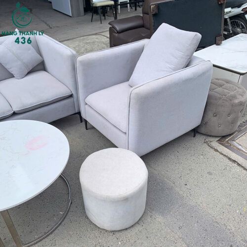 Bộ Sofa Cũ Màu Kem Kèm Bàn Trà Và Đôn Tròn 2 bo sofa cu mau kem kem ban tra va don tron 5