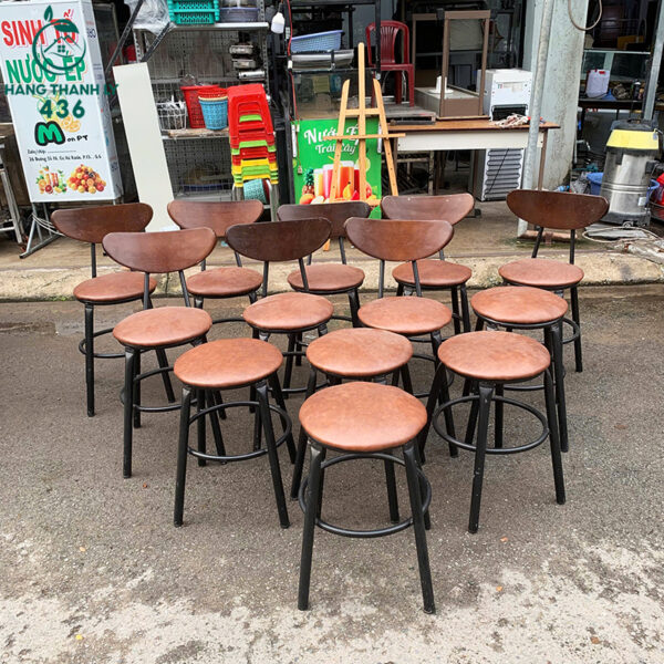ghe cafe cu boc nem mau nau chan sat nhieu mau 1
