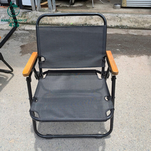 ghe xep cu mau den co tay go tien dung 2