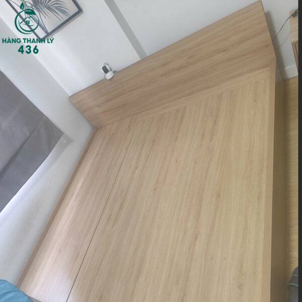 giuong ngu go cu 1m8x2m rong rai 2