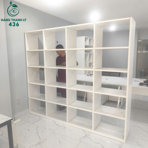 Thanh Lý Bàn Ghế Cũ, Mua Bán Đồ Nội Thất Cũ Giá Rẻ TPHCM 287 ke trung bay cu 2m4x40cmx2m05 mau trang co nhieu o 1