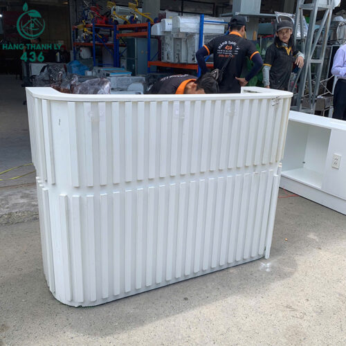 Quầy Lễ Tân Cũ 1M6X55CMX1M12 Màu Trắng Thiết Kế Bo Cong Đẹp 4 quay le tan cu 1m6x55cmx1m12 mau trang thiet ke bo cong dep 2